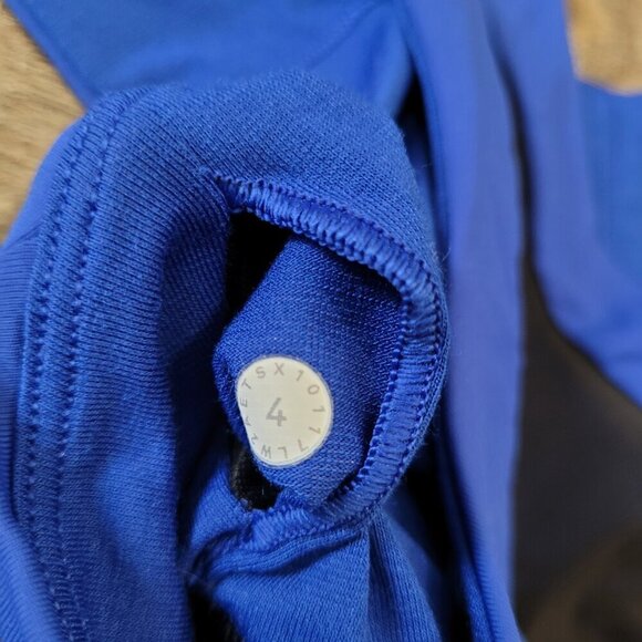 LULULEMON | Invigorate Sports Bra | Sz. 4 - Picture 7 of 7